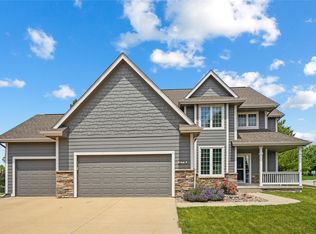 4108 158th Cir, Urbandale, IA 50323
