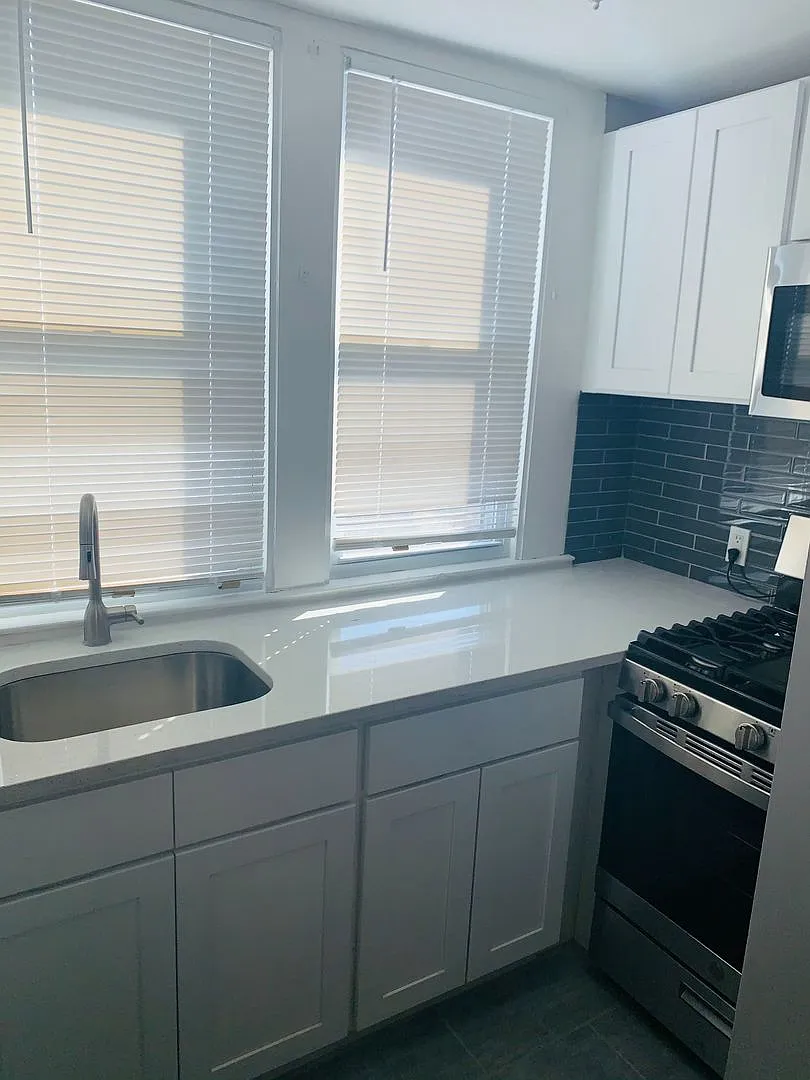30 Rowe — Photo 2
