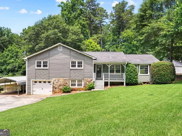 204 Bascomb Ln, Woodstock, GA 30189