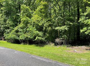 9027 Dixie Dr, Charlotte, NC 28278