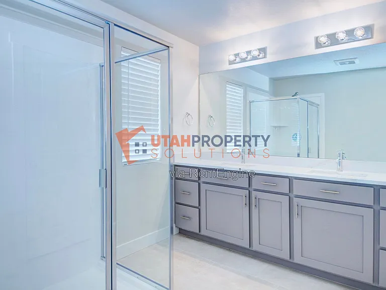 388 S 980 W — Photo 15