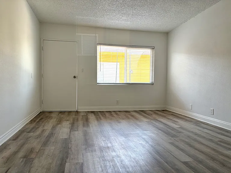 7723 Walker Ave #3 — Photo 6