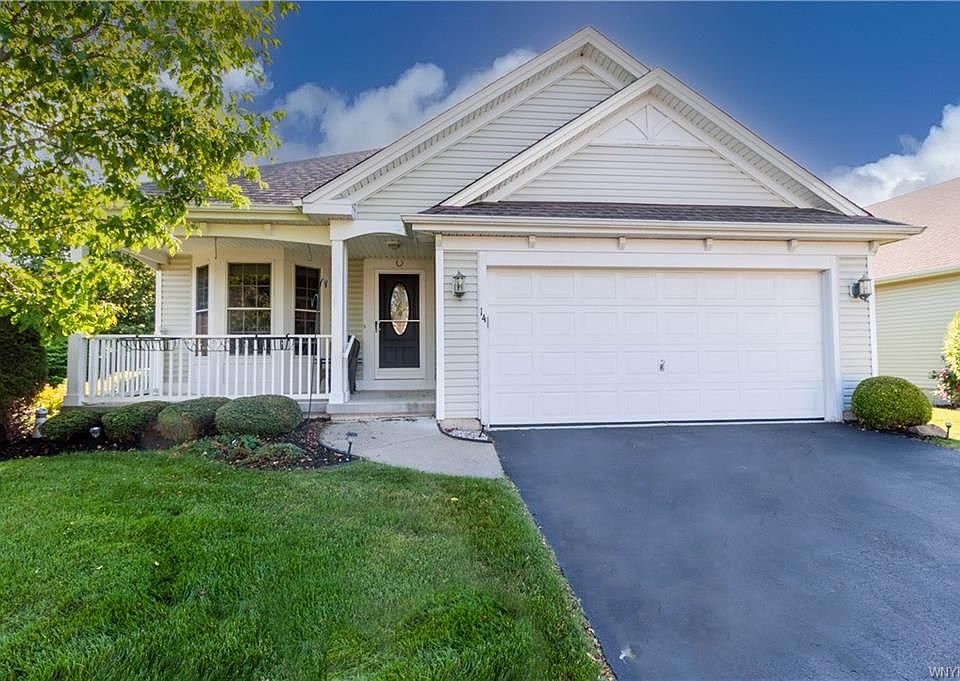 1st image of 14 French Oaks Ln