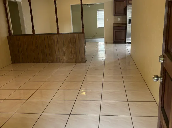 1010 16th Ave S, Saint Petersburg, FL 33705