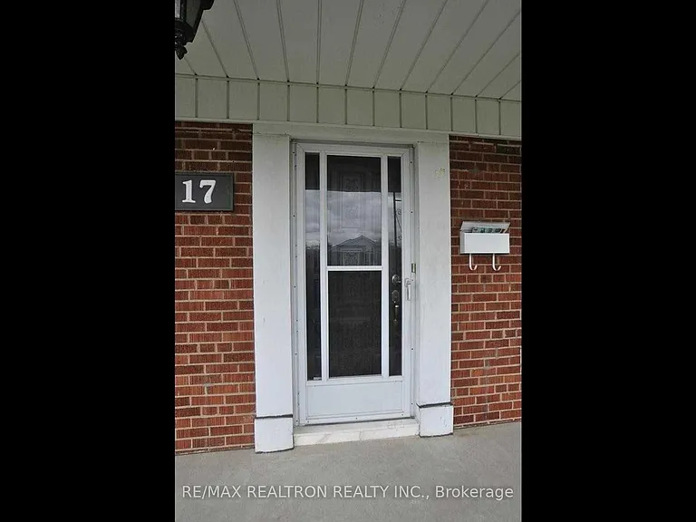 17 Crosland Dr #MAIN FL — Photo 4