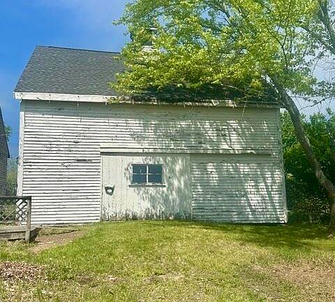 5th image of 412 Ridge Road