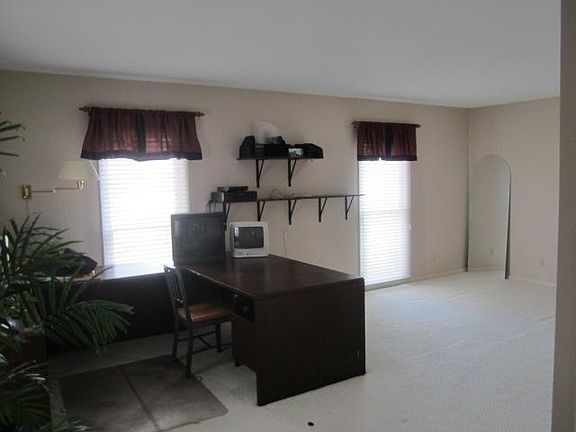 3rd image of 1607 E Lake Dr #W