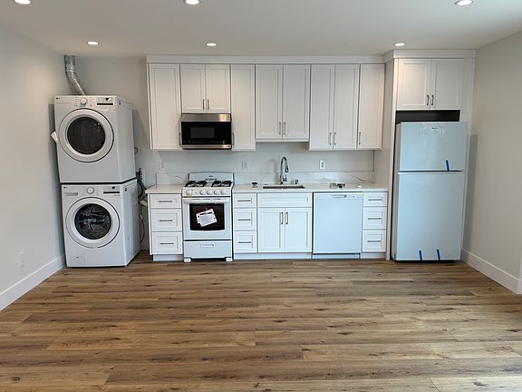 4th image of 5316 Repetto Ave