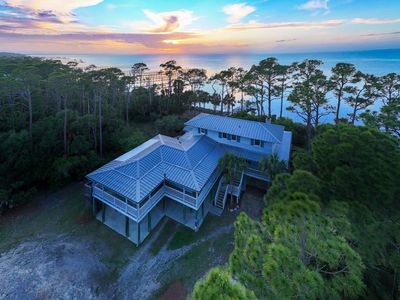 2039 Sand Dollar Trl, Saint George Island, FL, 32328