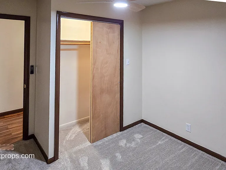 1404 Scenic Dr — Photo 11