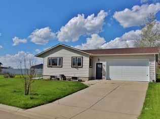 6 Yucca Cir, Miles City, MT 59301