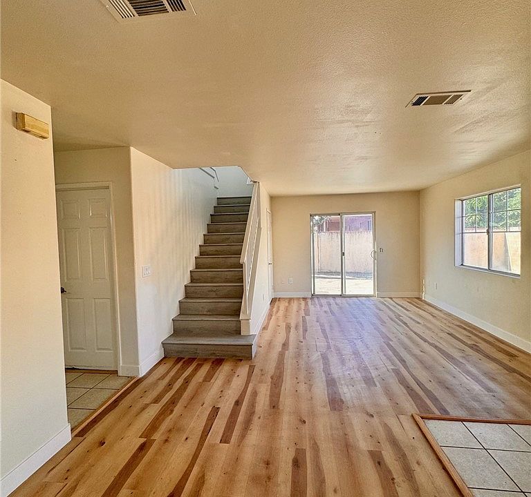 1st image of 21915 Arline Ave #2