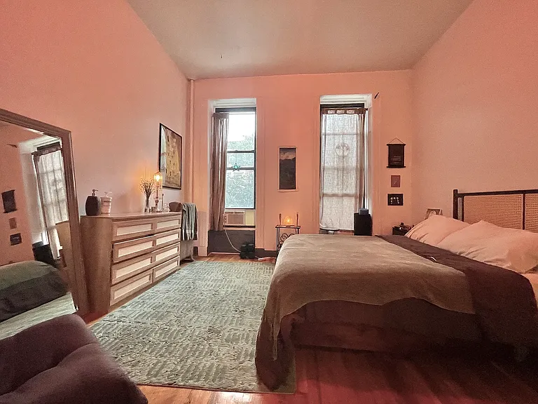 628 Willoughby Ave #2 — Photo 15