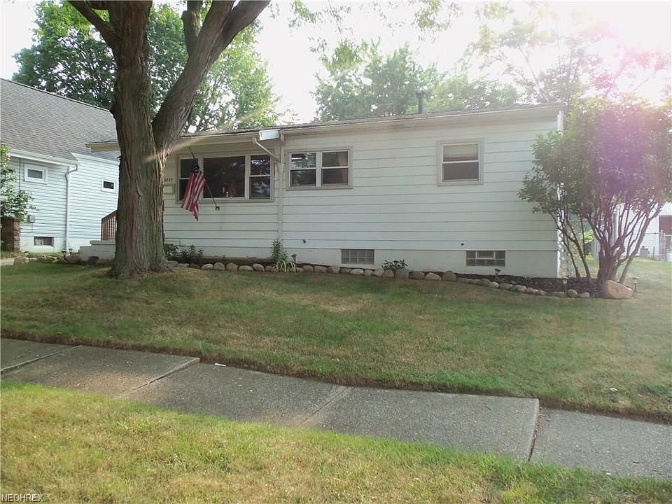 1st image of 2957 Stockton Ave