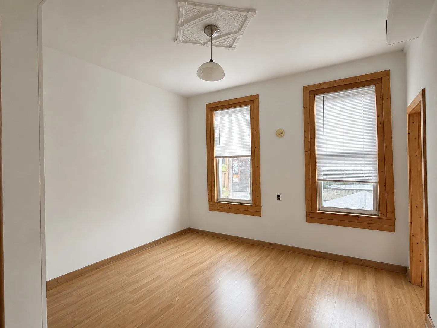 2 bed, 600 sqft, $1,950 — Photo 2