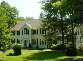 19 Poor House Rd, Newtown, CT 06470