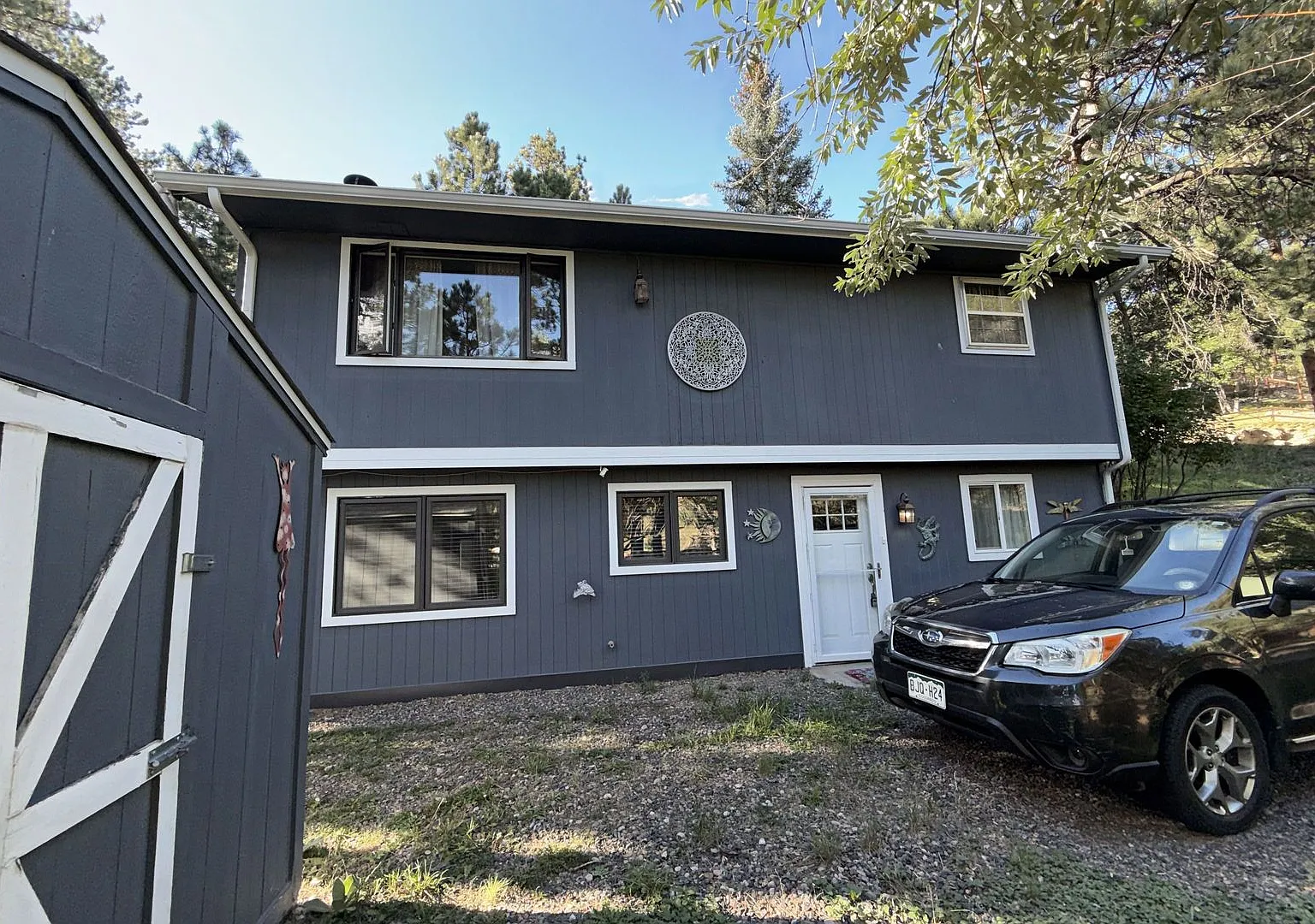 Mountain Retreat in the Heart of Evergreen — Photo 1