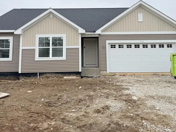 1302 Evergreen DRIVE, Delavan, WI 53115
