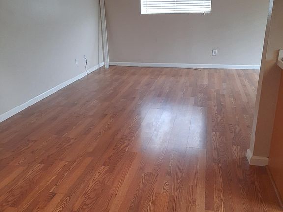 3rd image of 1170 W Calle De La Luna APT 4