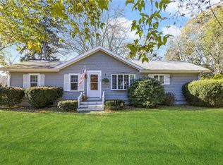 144 Lloyd Rd, Saunderstown, RI 02874