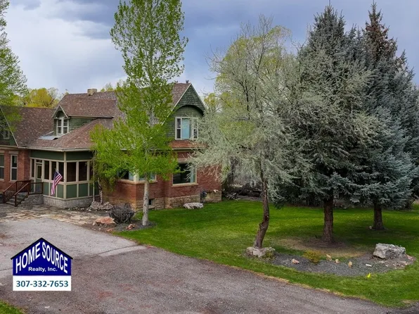 1105 N 2nd St, Lander, WY 82520