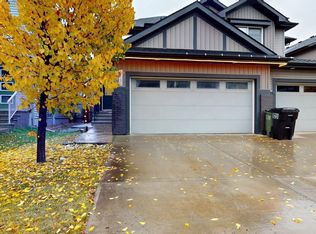 713 40th St SW, Edmonton, AB T6X 2G4