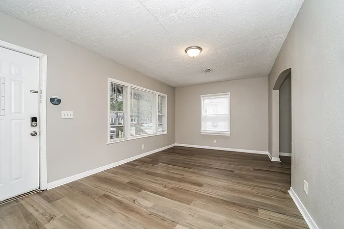 4859 Riverdale Rd — Photo 4