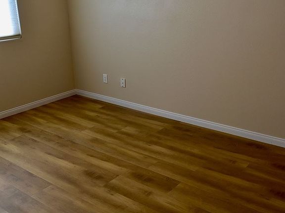 5th image of 10127 Burrock Dr