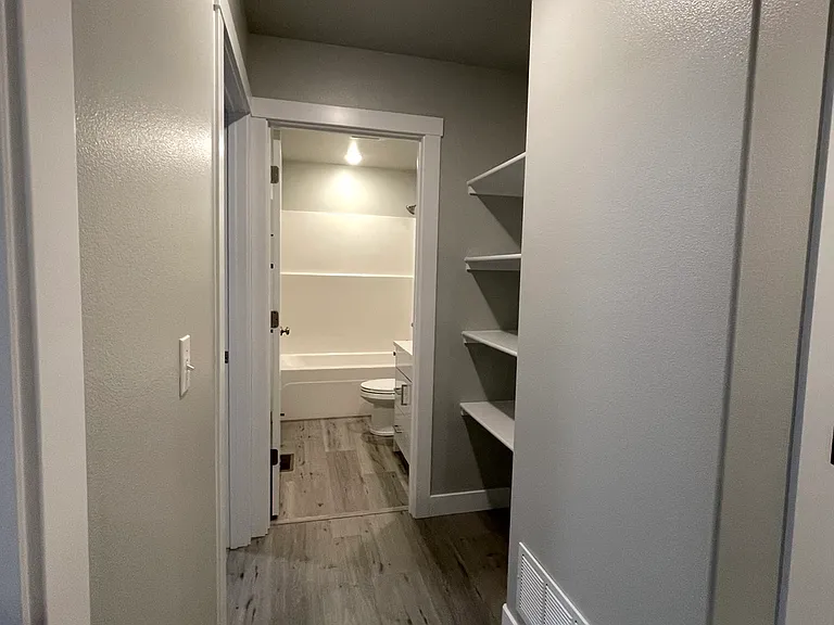 6150 W Karen St #2-4 — Photo 43