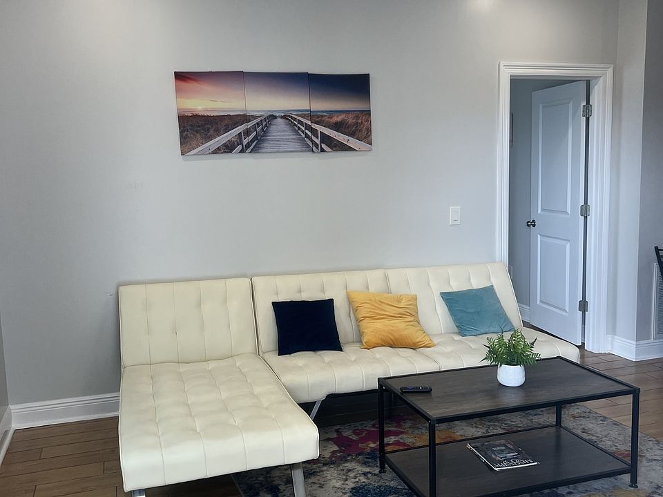 1st image of 126 Briarfield Ave #11341343