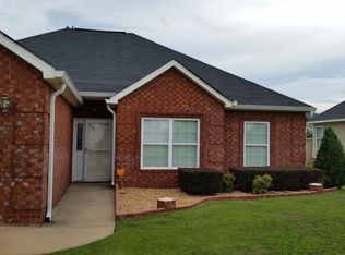 96 Amber Dr, Byron, GA 31008