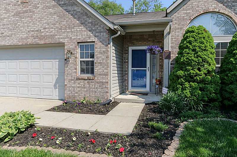 1st image of 2926 Cross Creek Cir
