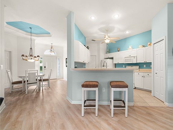 4th image of 2018 Ashley Oaks Cir
