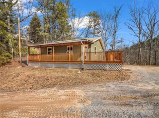 208 Pansy Pl, Waynesville, NC 28785