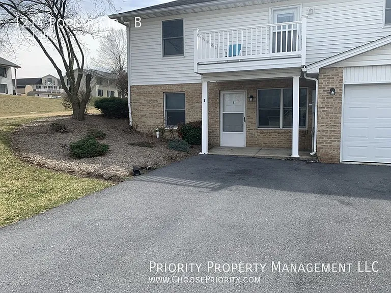1214 Poplar Cir #B — Photo 10