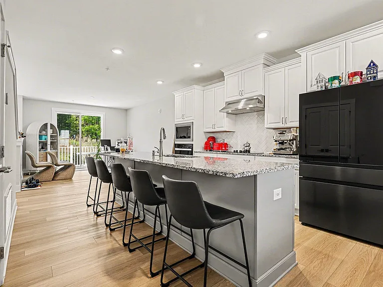 11549 Helmond Way #115 — Photo 9