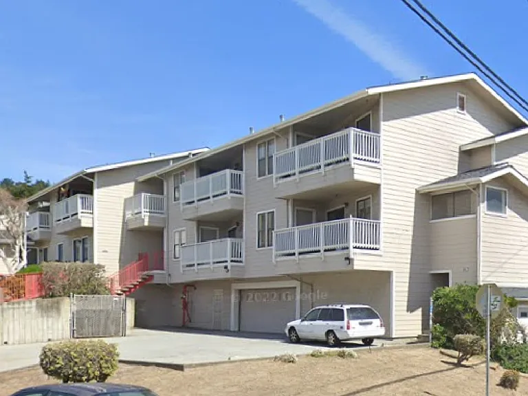 694 Roberts Rd #A — Photo 1