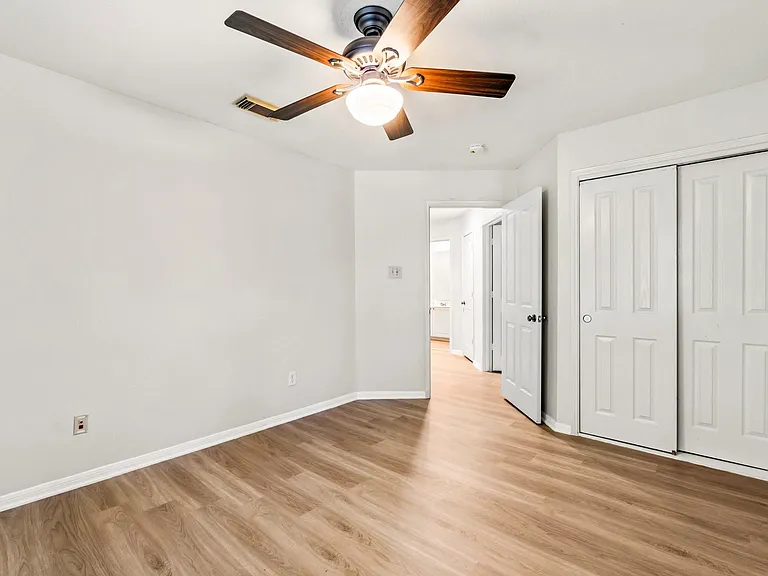 75 Scarlet Woods Ct — Photo 20
