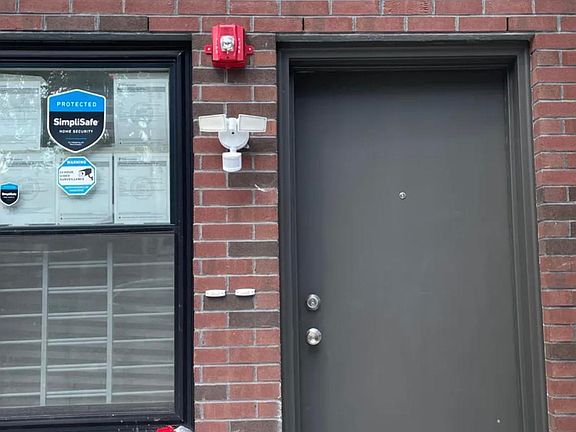 2nd image of 4231 Aspen St #1-4