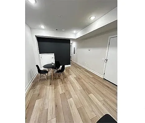 Building Photo - 2526 N 9th St #4