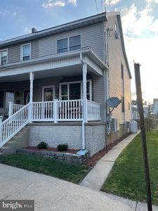 23 S Center St, Frackville, PA, 17931