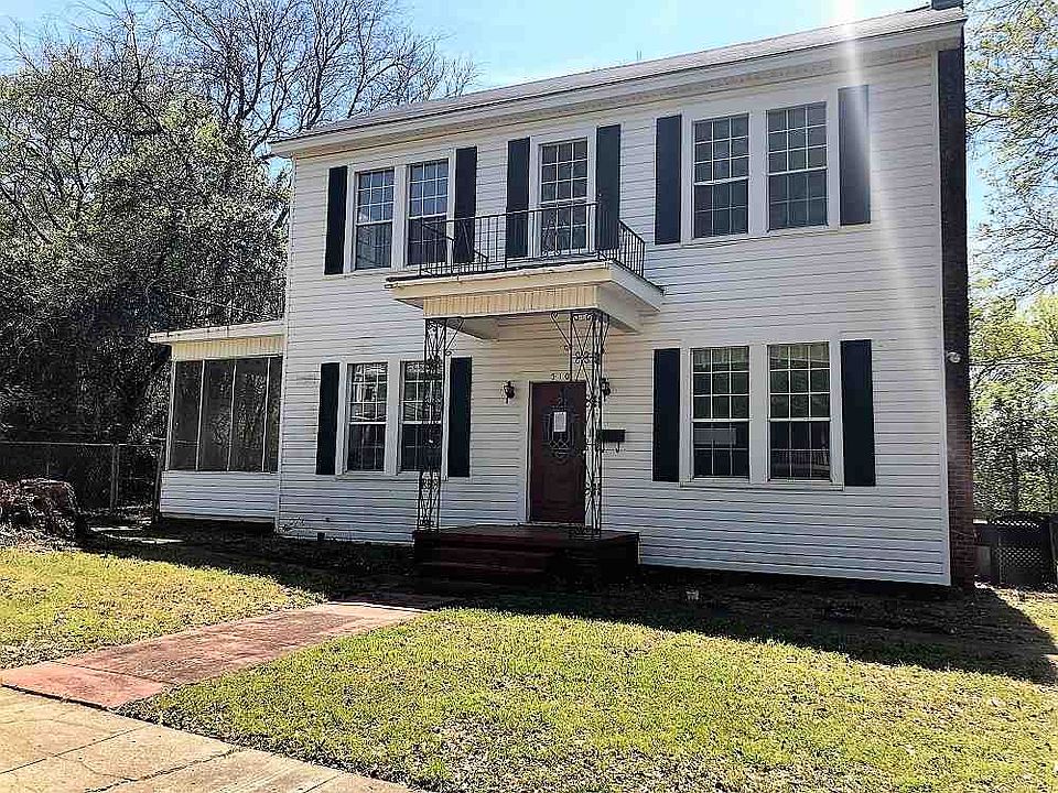 1st image of 510 E Houston St