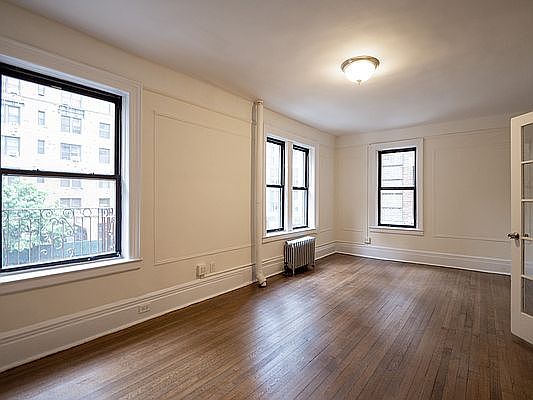 1st image of 225 W End Ave APT 37