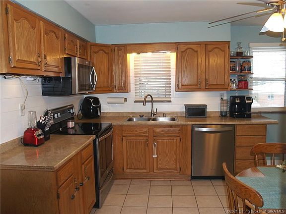 5th image of 1503 Willow Dr