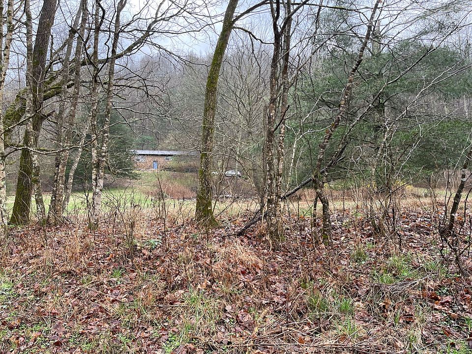 1st image of 33 Nowalk Ln