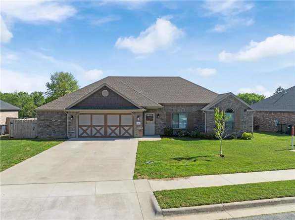 541 Parkside Cv, Bethel Heights, AR 72764