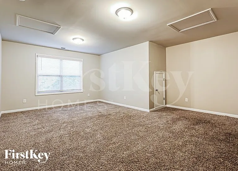 3172 Baylor Cir — Photo 7