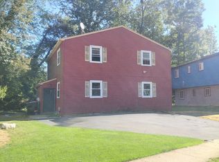 33 Cottage Gate Rd, Sicklerville, NJ 08081