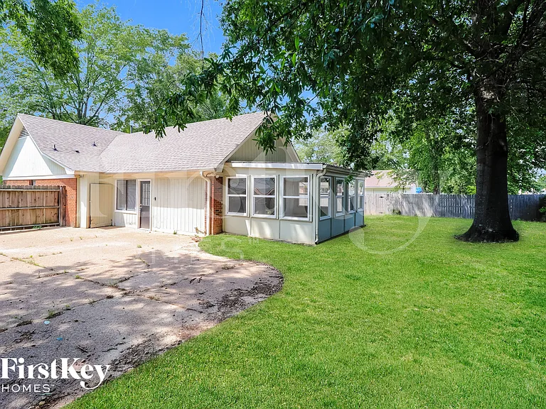 970 Hawkview Dr — Photo 14