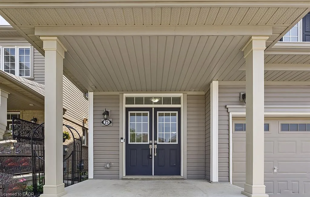 4 bed, 2.5 bath, 2251 sqft, $3,000 — Photo 2